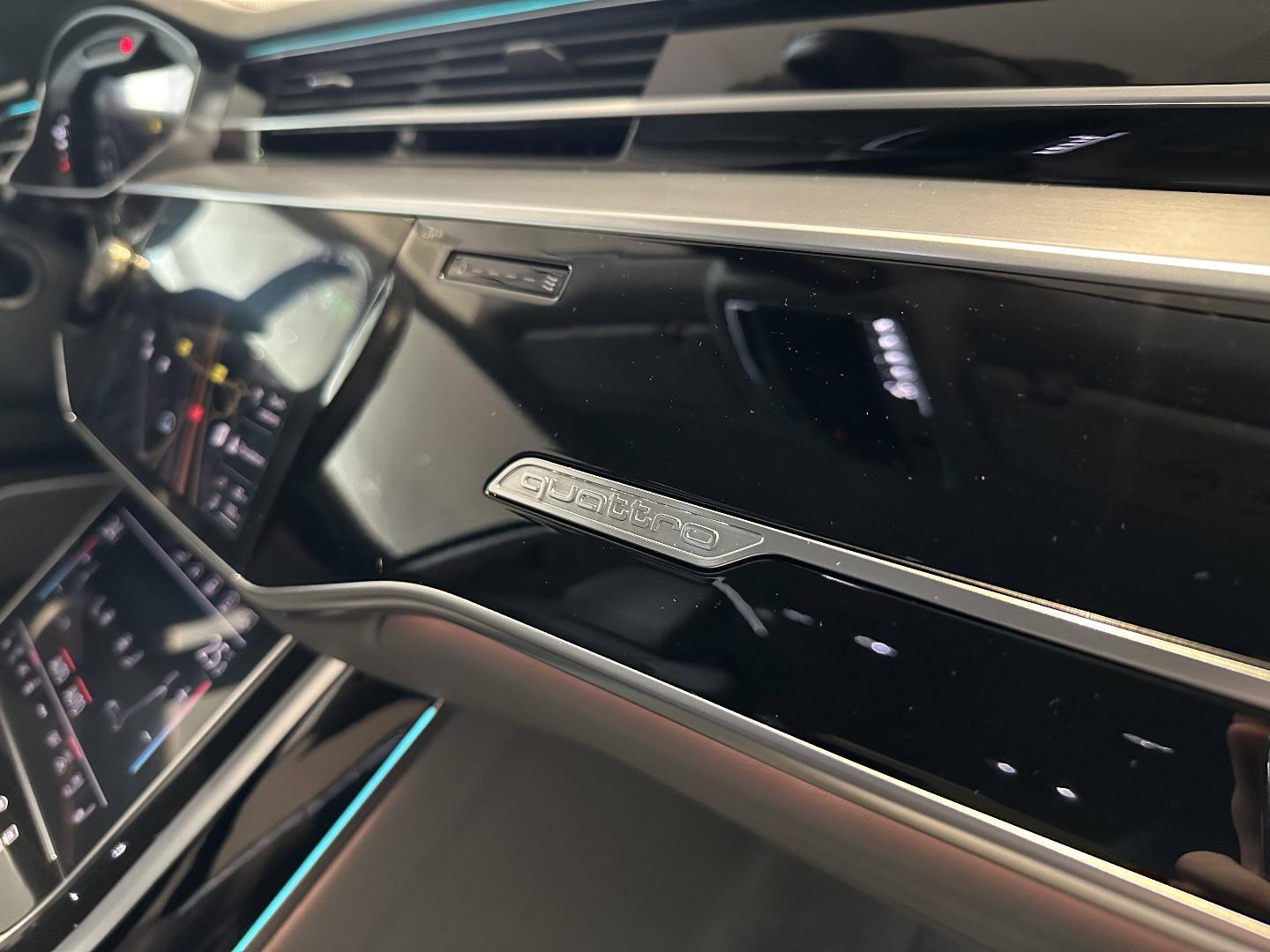 Image about Audi A8 L TFSI e Avus Extended 60 TFSI e quattro 330 kW (449 ch) tiptronic