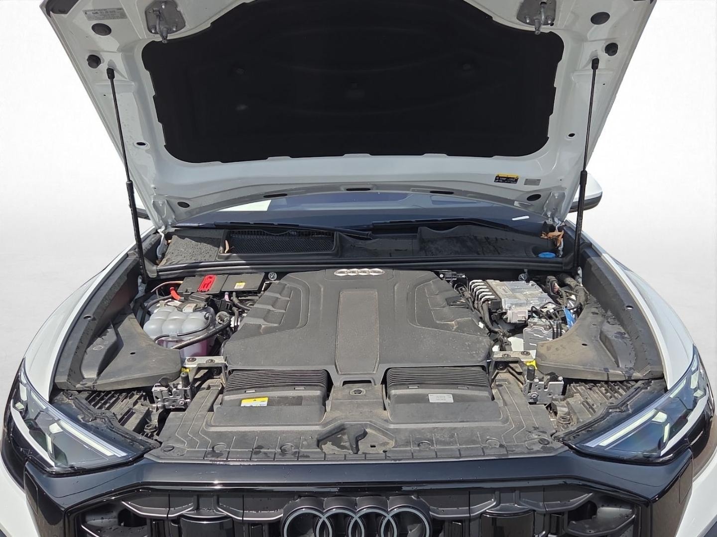 Bild über Audi Q8 SUV 50 TDI quattro tiptronic - für weitere Informationen kontaktieren Sie den Audi Partner