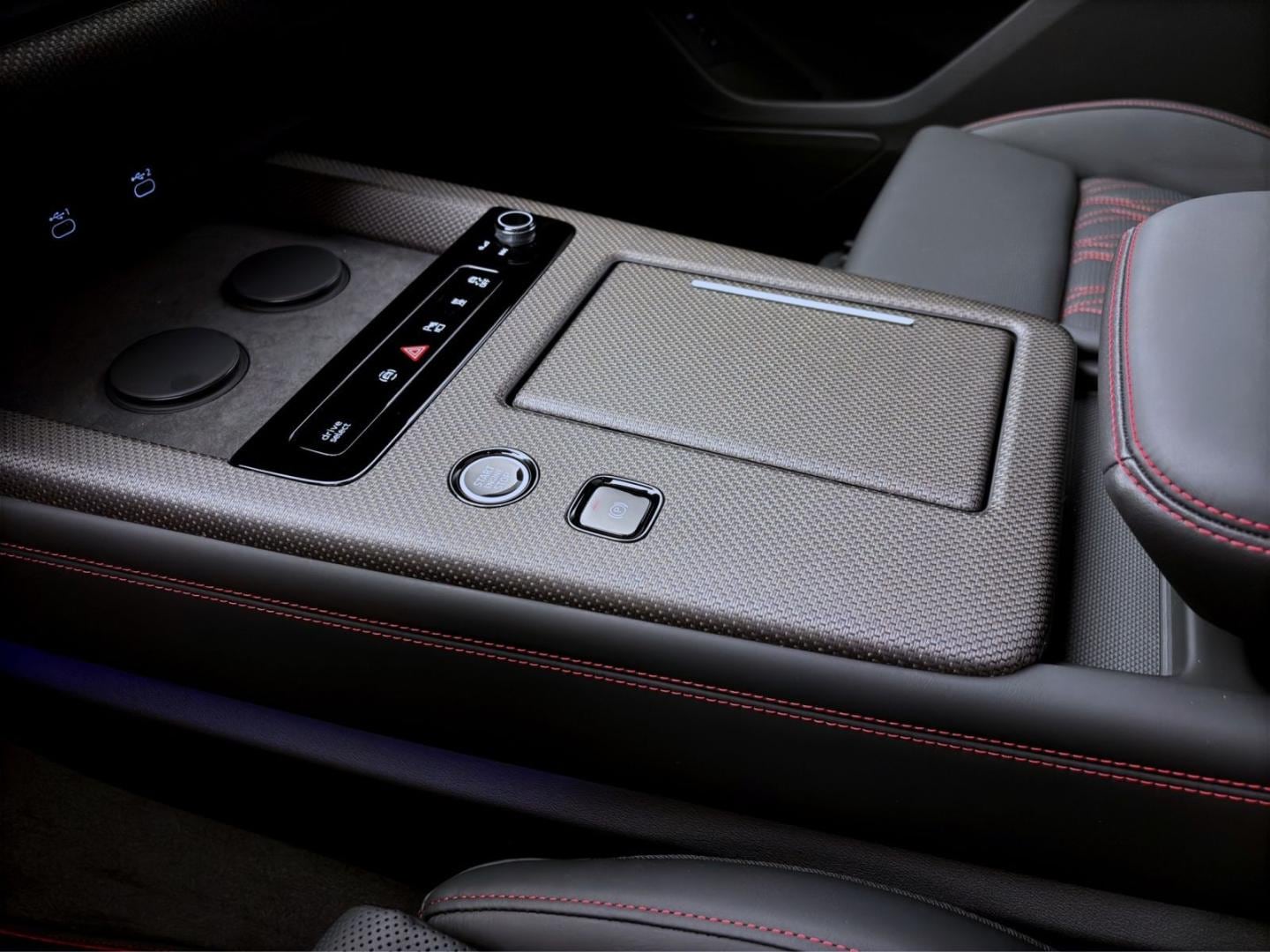 Bild über Audi Q7 SUV TDI quattro 220 kW tiptronic - für weitere Informationen kontaktieren Sie den Audi Partner