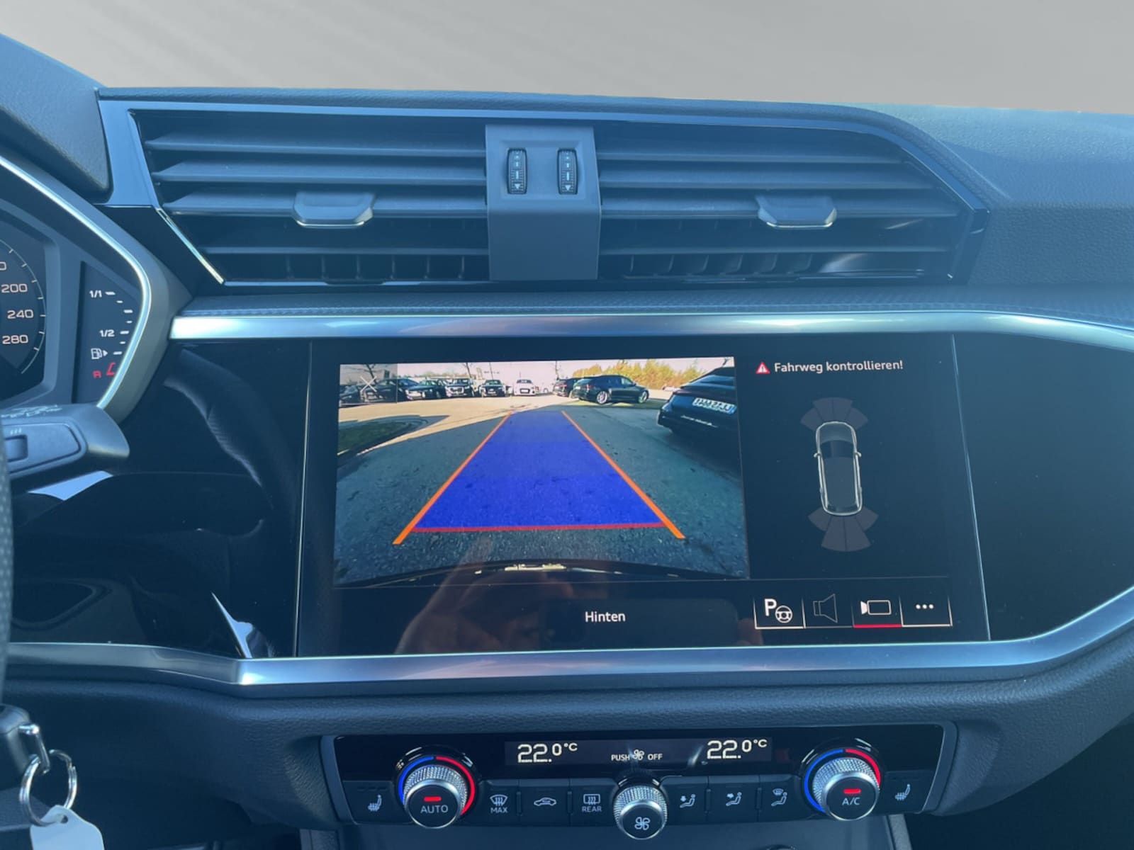 Audi Q3 – Bild 14