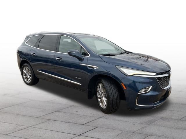 2023 Buick Enclave Avenir AWD's photo