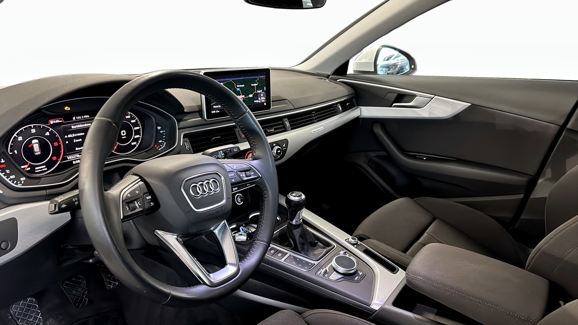 Bild som visar Audi A4 allroad quattro A4 allroad 2.0 TDI quattro Proline 190 hk 6-växlad - för mer information kontakta din Audi Partner