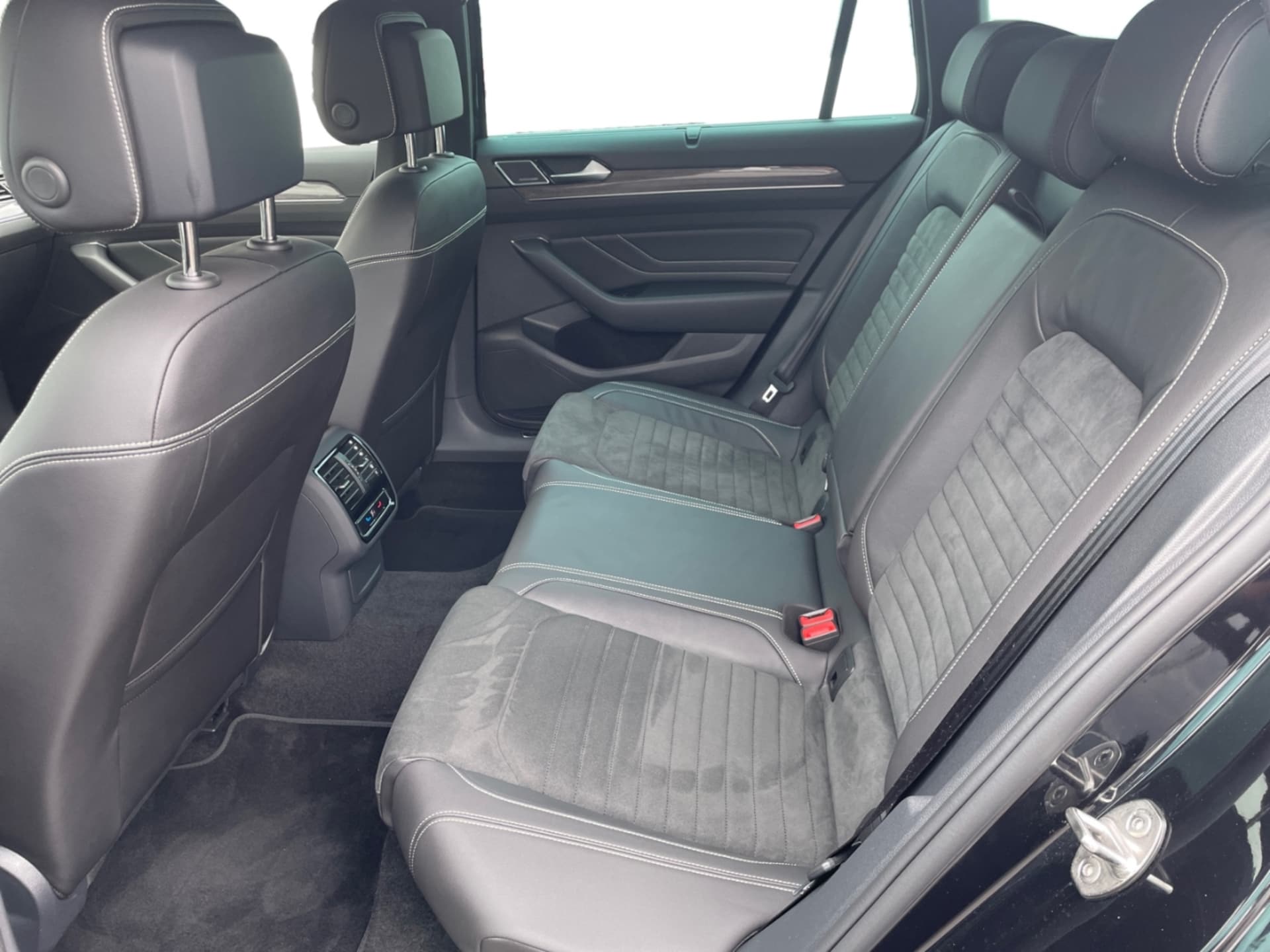 Volkswagen Passat Variant Elegance