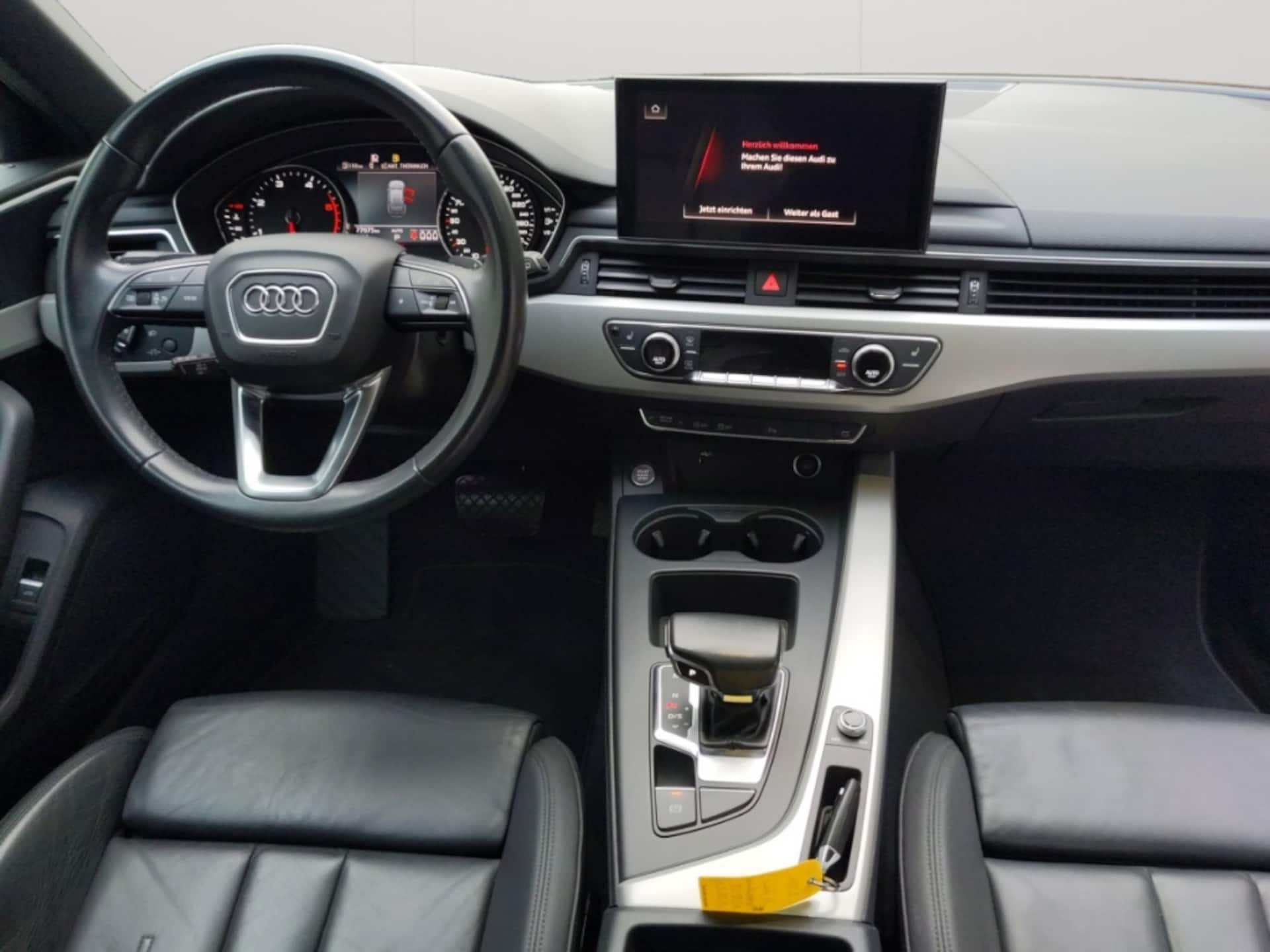 Audi A4 Avant S line