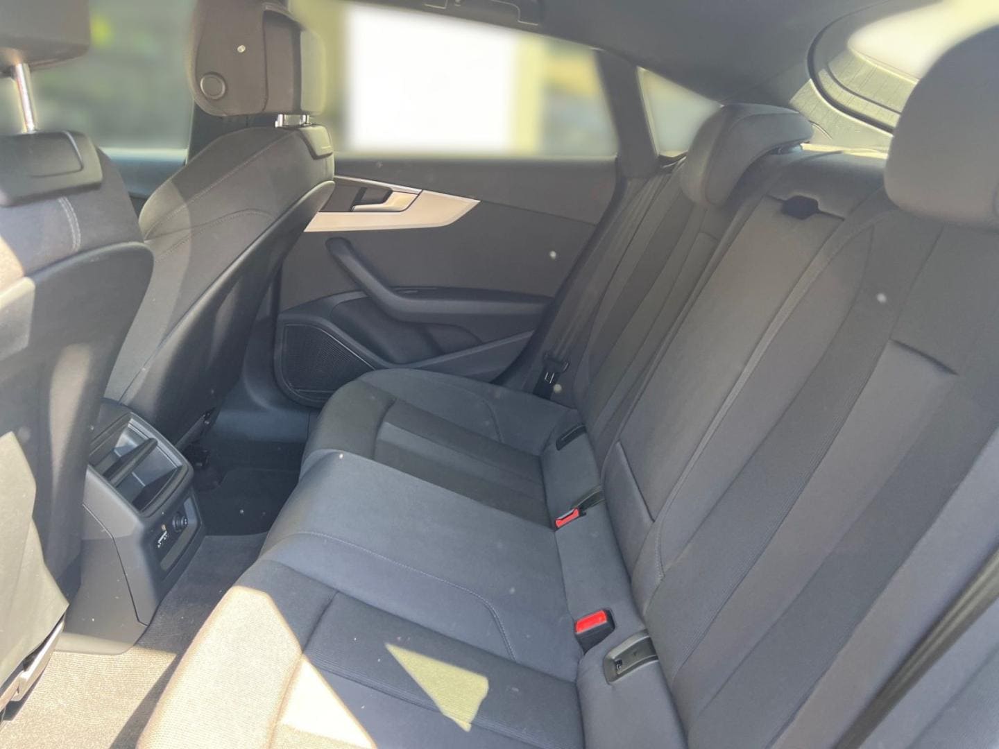 Bild über Audi A5 Sportback 45 TFSI quattro S tronic - für weitere Informationen kontaktieren Sie den Audi Partner
