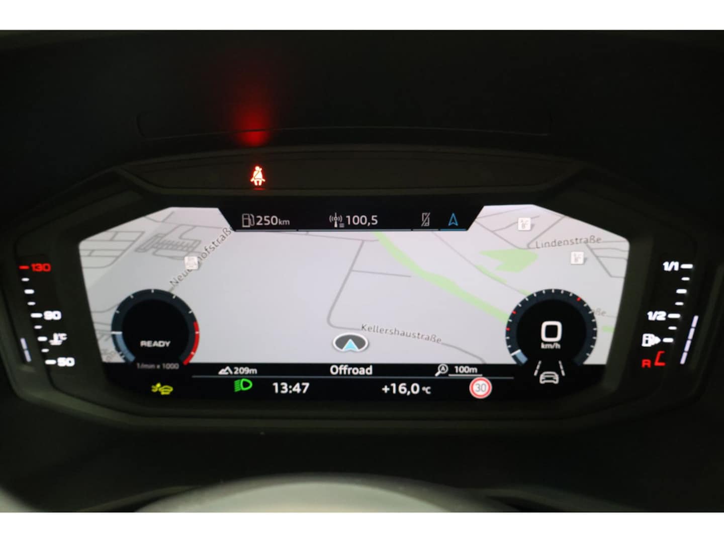 Bild über Audi A1 allstreet 30 TFSI Schaltgetriebe - für weitere Informationen kontaktieren Sie den Audi Partner