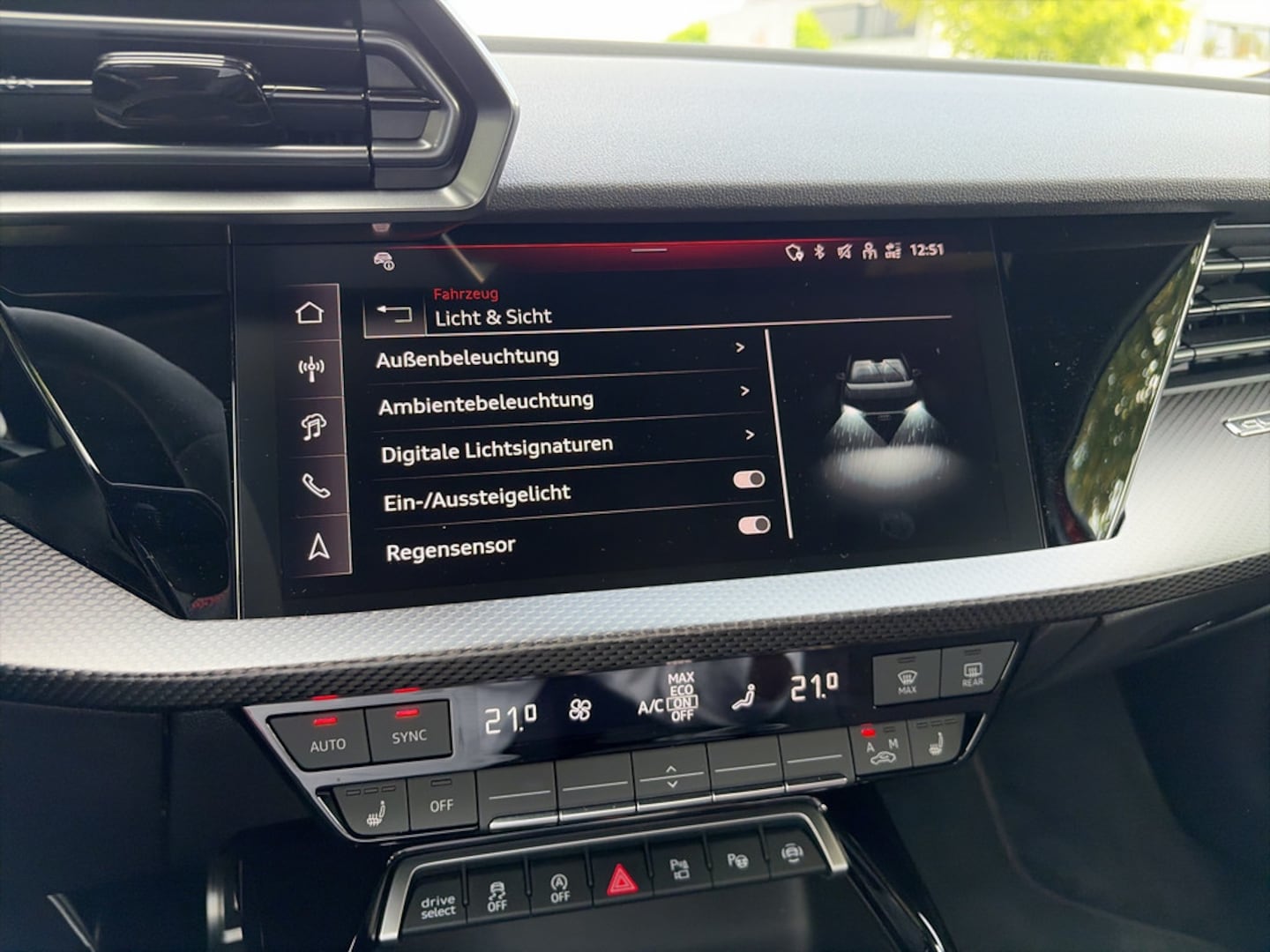 Bild über Audi RS 3 Limousine TFSI quattro 294 kW S tronic - für weitere Informationen kontaktieren Sie den Audi Partner
