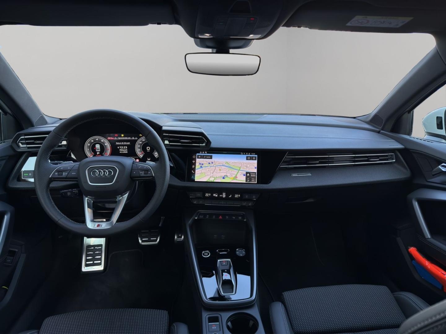 Bild über Audi A3 Limousine S line 35 TFSI 110(150) kW(PS) S tronic - für weitere Informationen kontaktieren Sie den Audi Partner