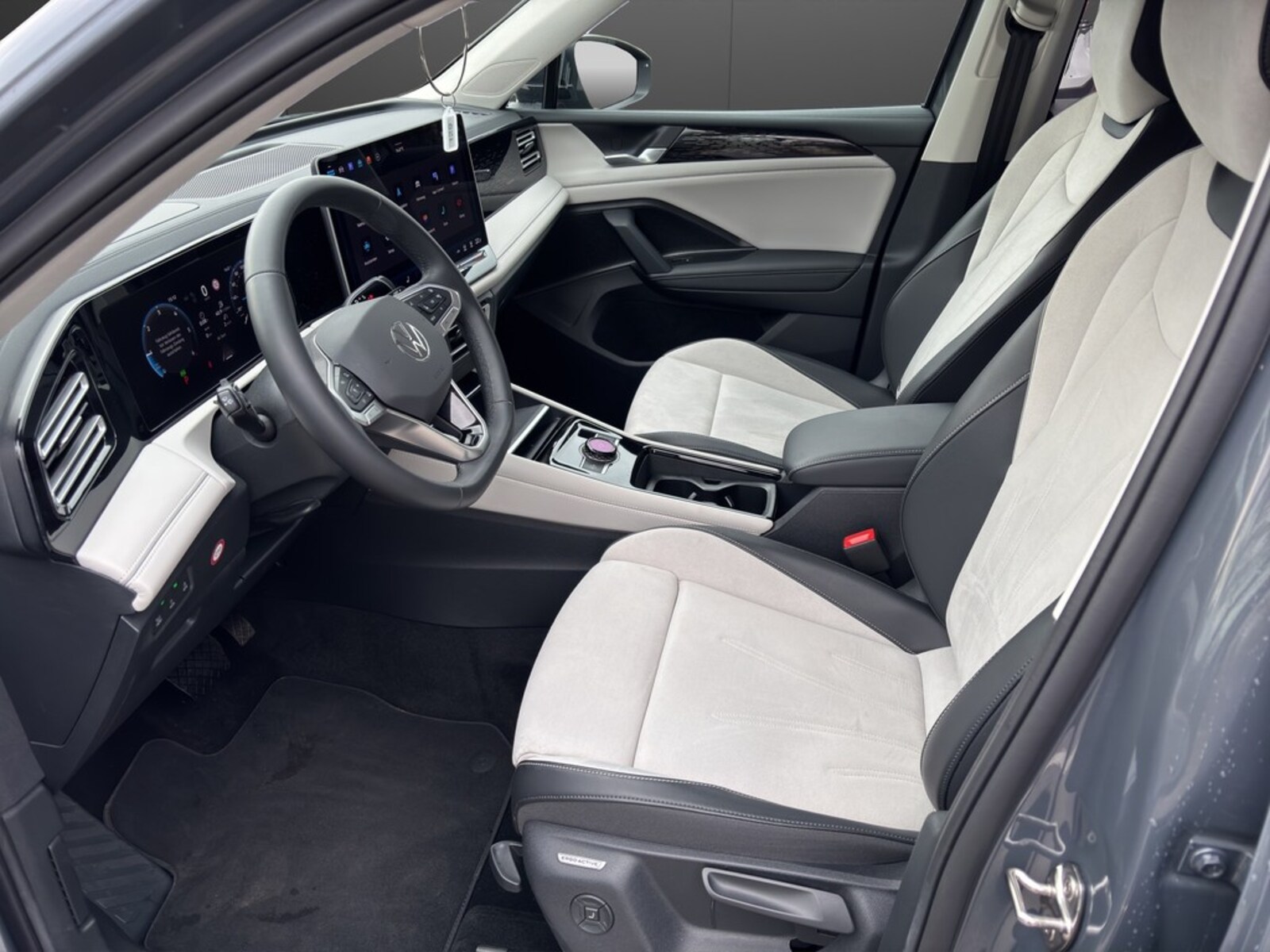 Volkswagen Tiguan – Bild 9