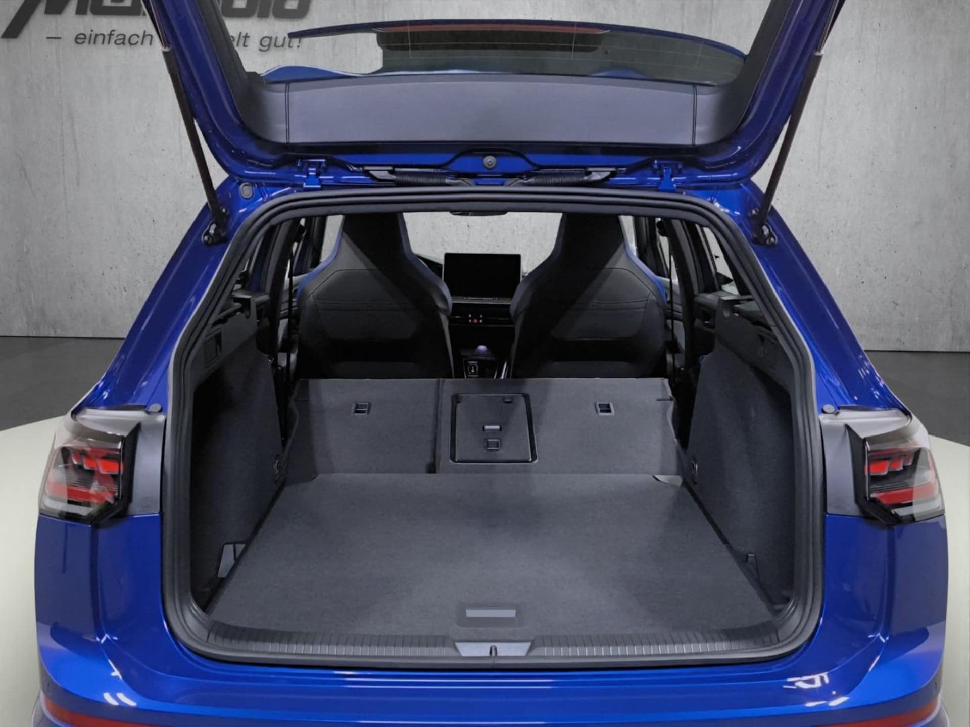 Volkswagen Golf Variant R