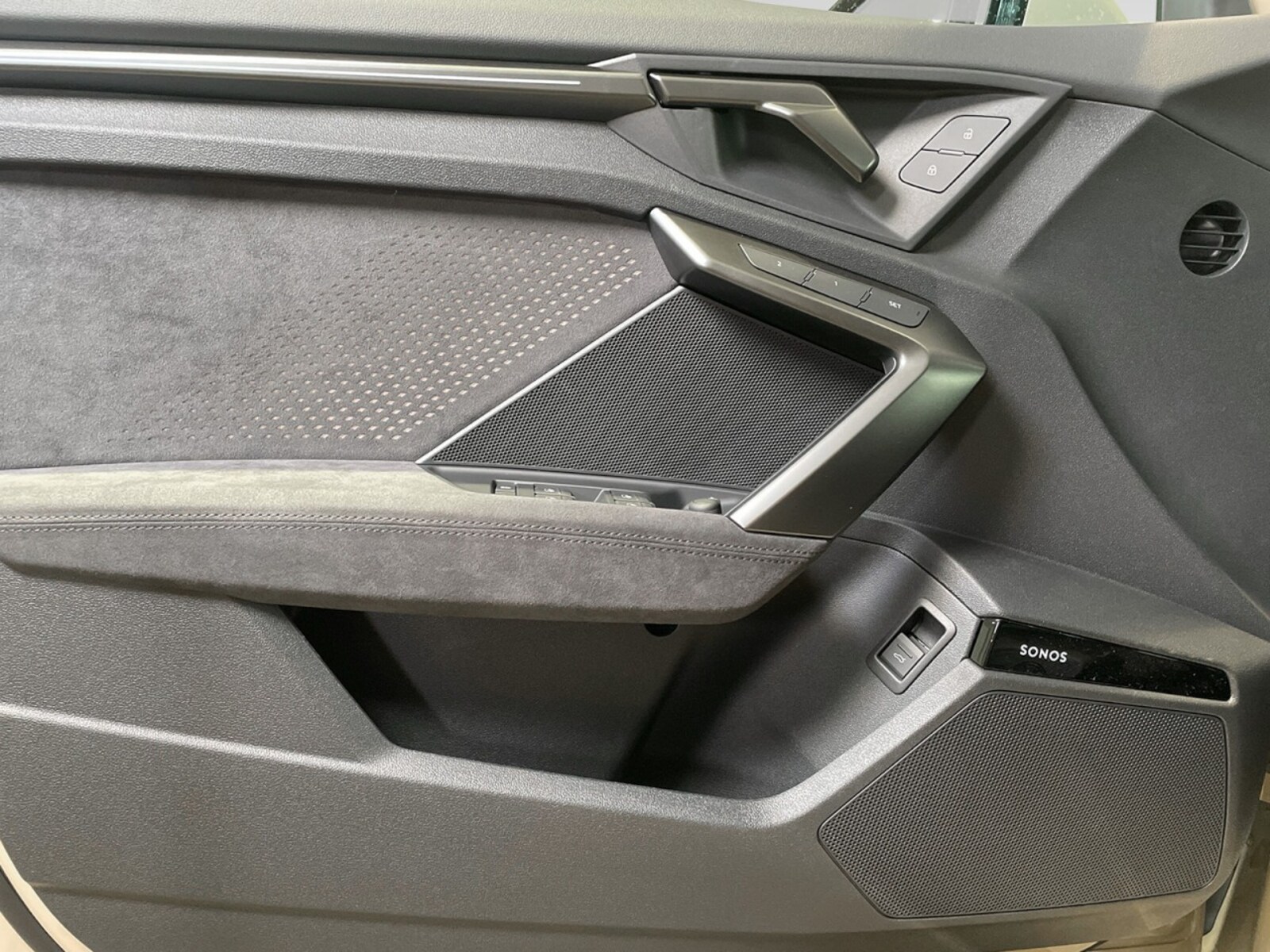 Audi RS 3 Limousine – Bild 14