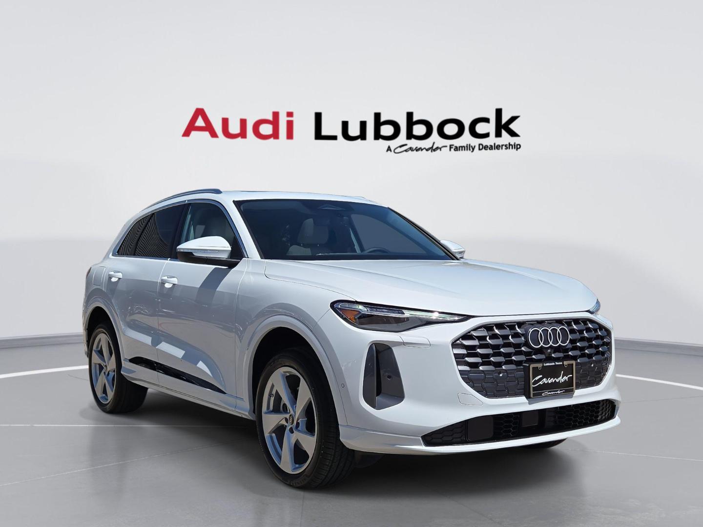 2026 Audi Q5 Premium Plus quattro's photo