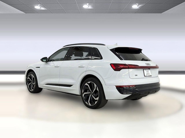 2024 Audi Q8 e-tron