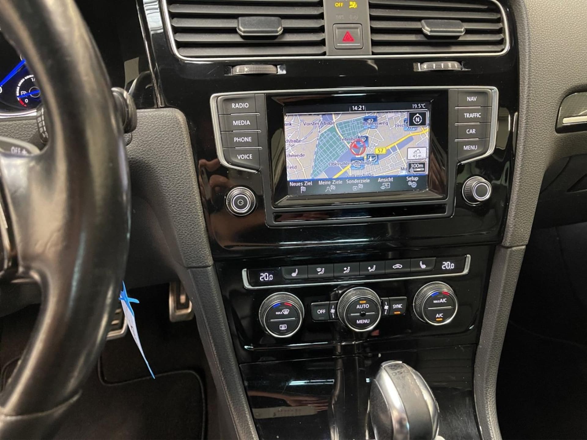 Volkswagen Golf R