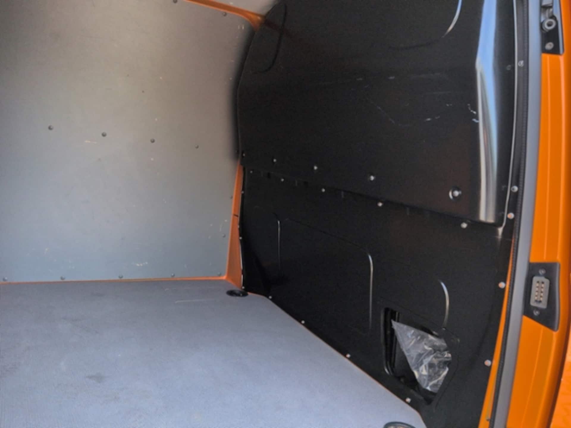 Volkswagen T6.1 Transporter Kasten langer Radstand