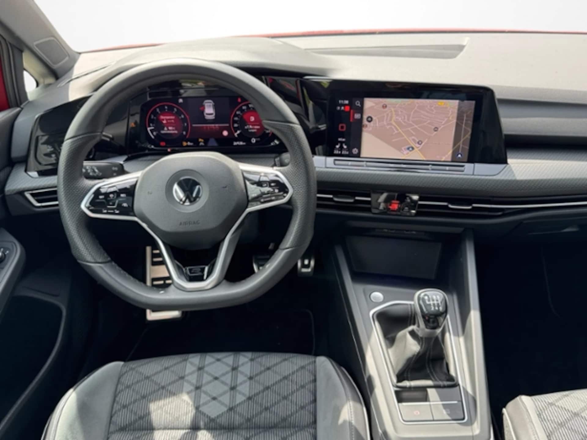 Volkswagen Golf Variant R-Line