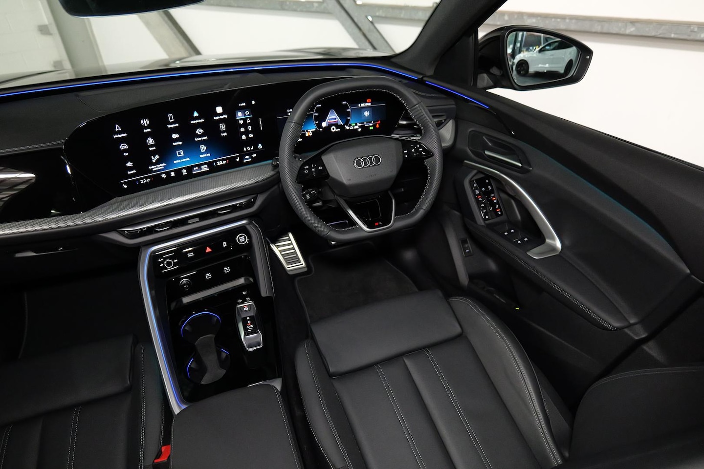 Image about Audi Q5 SUV TDI quattro 150 kW sport