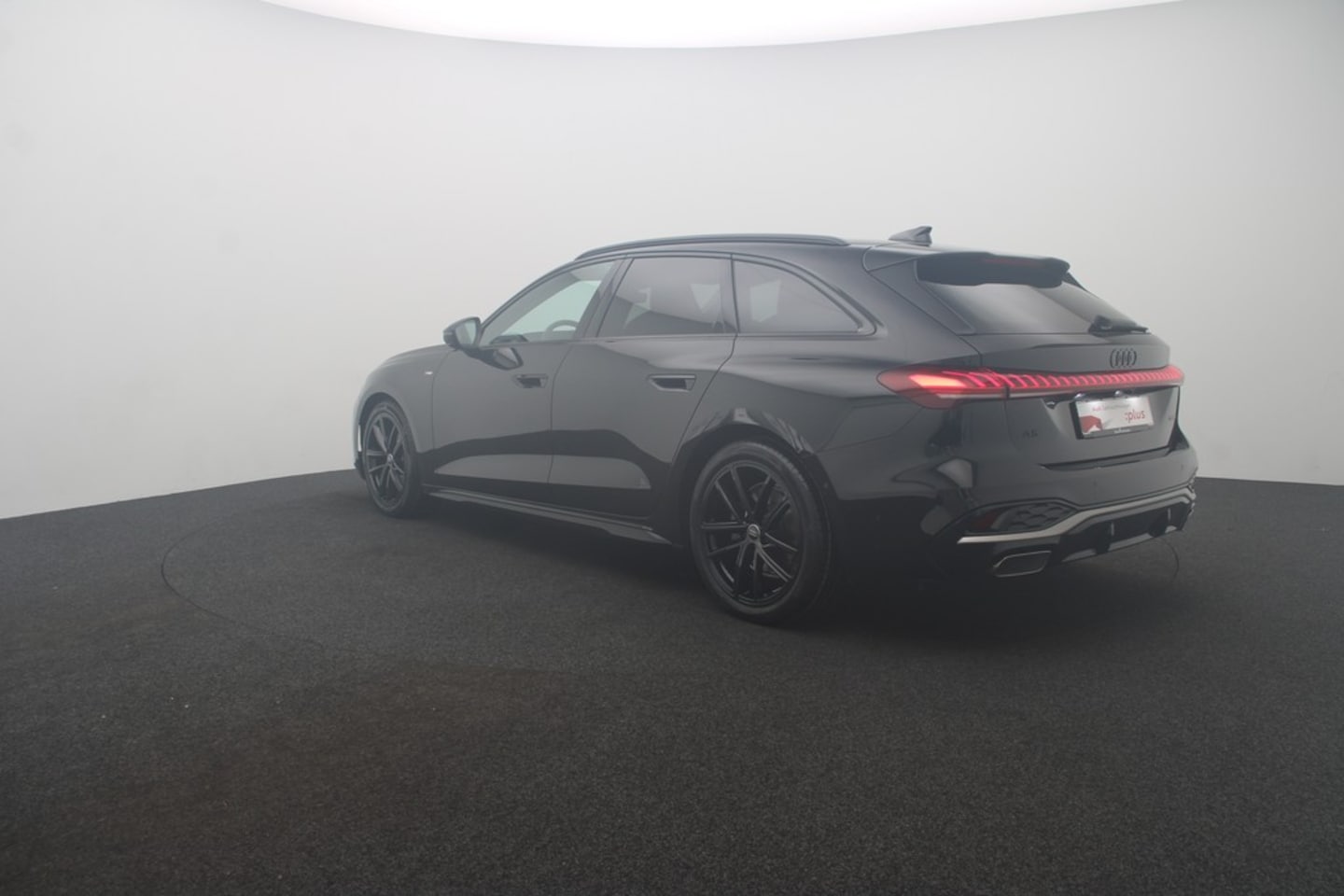 Bild über Audi A5 Avant TFSI quattro S tronic - für weitere Informationen kontaktieren Sie den Audi Partner