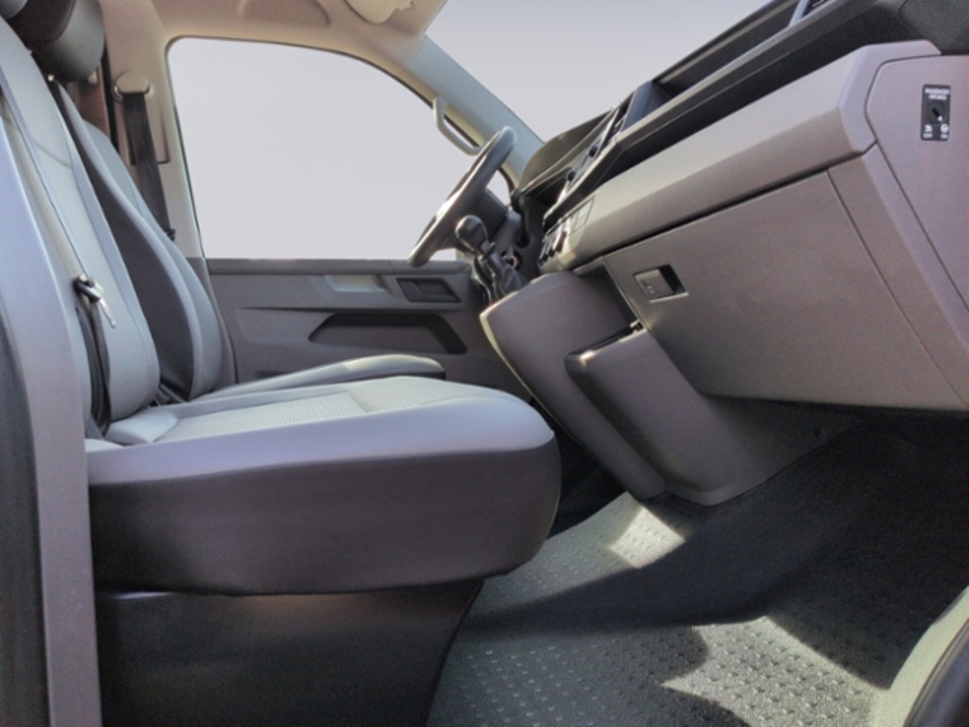 Volkswagen T6.1 Transporter Kasten langer Radstand