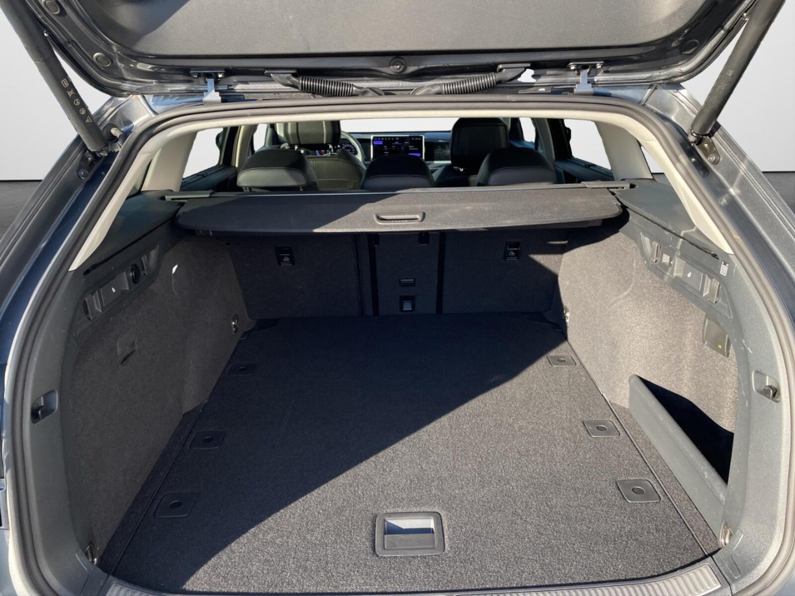 Volkswagen Passat – Bild 13