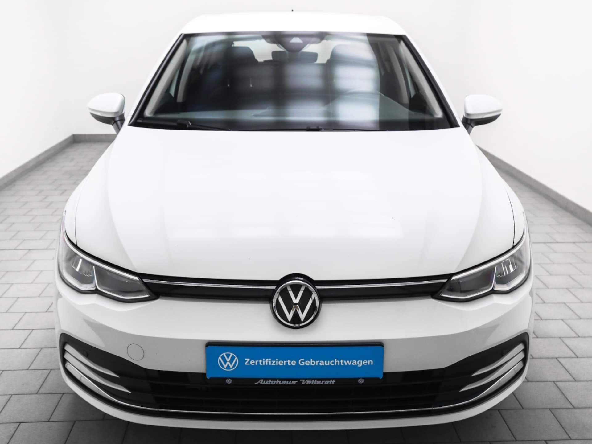 Volkswagen Golf Life