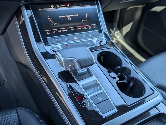 2026 Audi Q7 Premium Plus - Photo 11