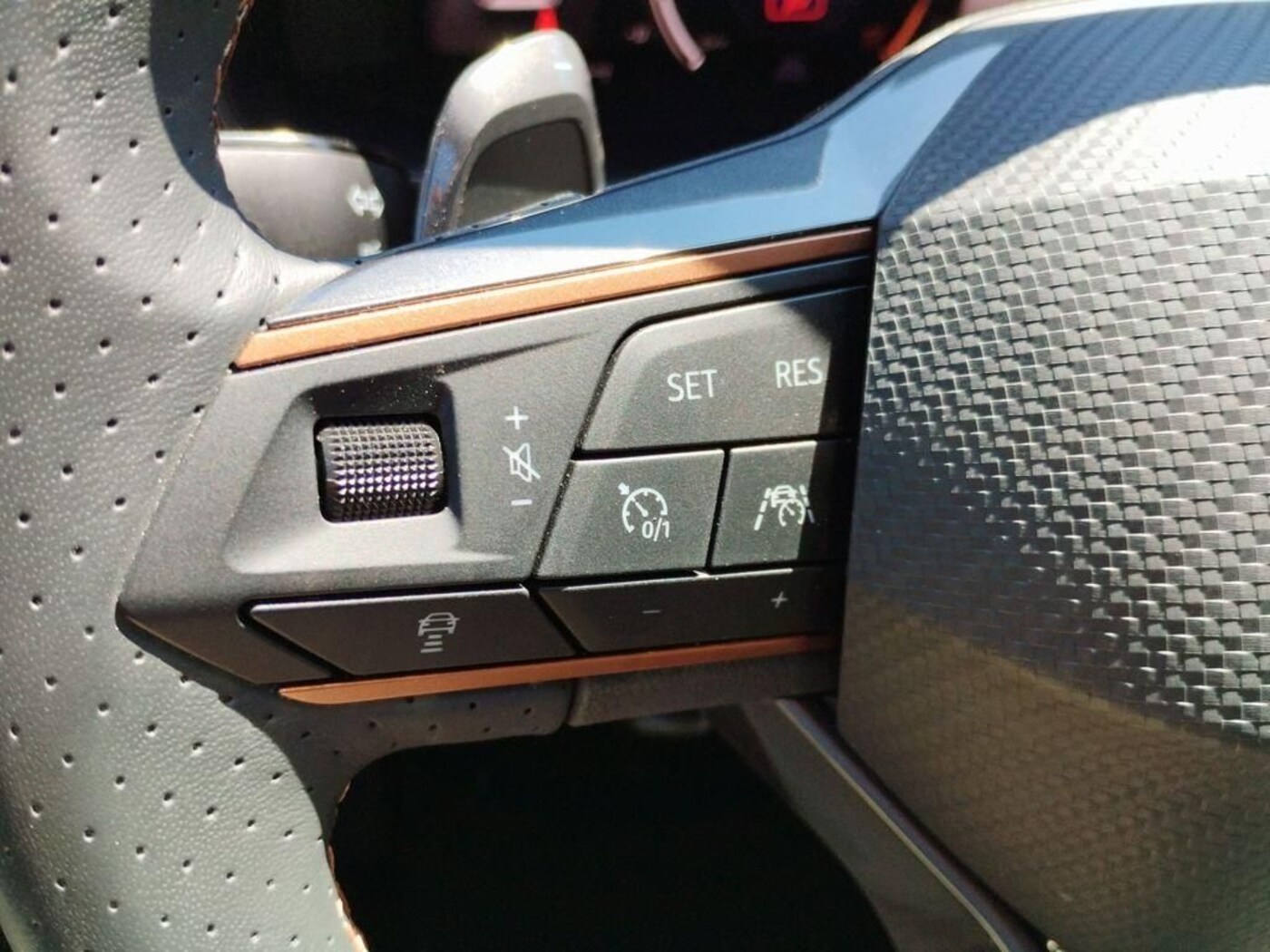 CUPRA Leon Sportstourer 1.5 eTSI Tech Edition DSG 110 kW (150 CV) — photo 16