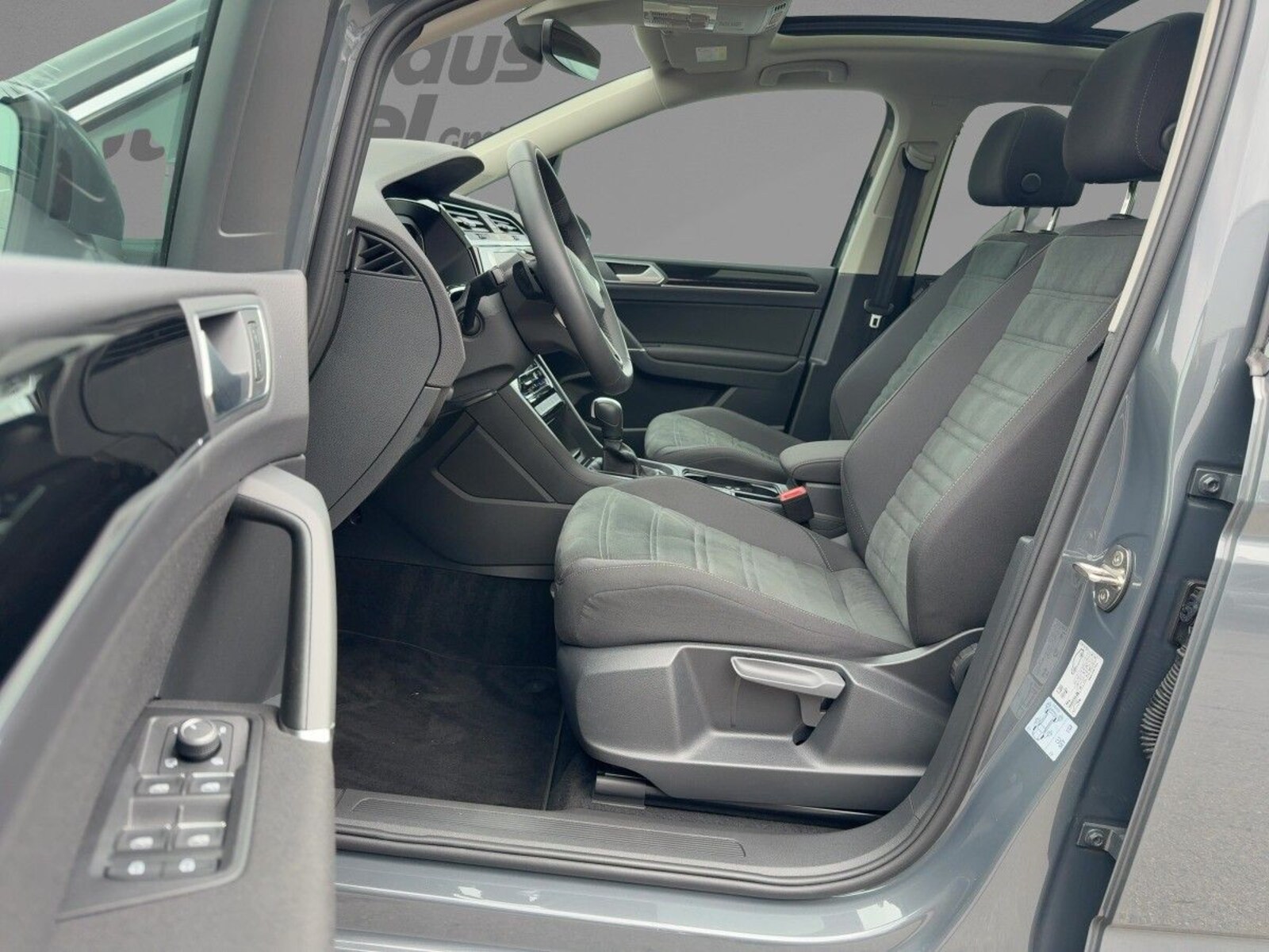 Volkswagen Touran – Bild 9