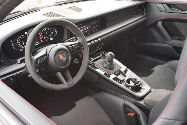 2025 Porsche 911 GT3