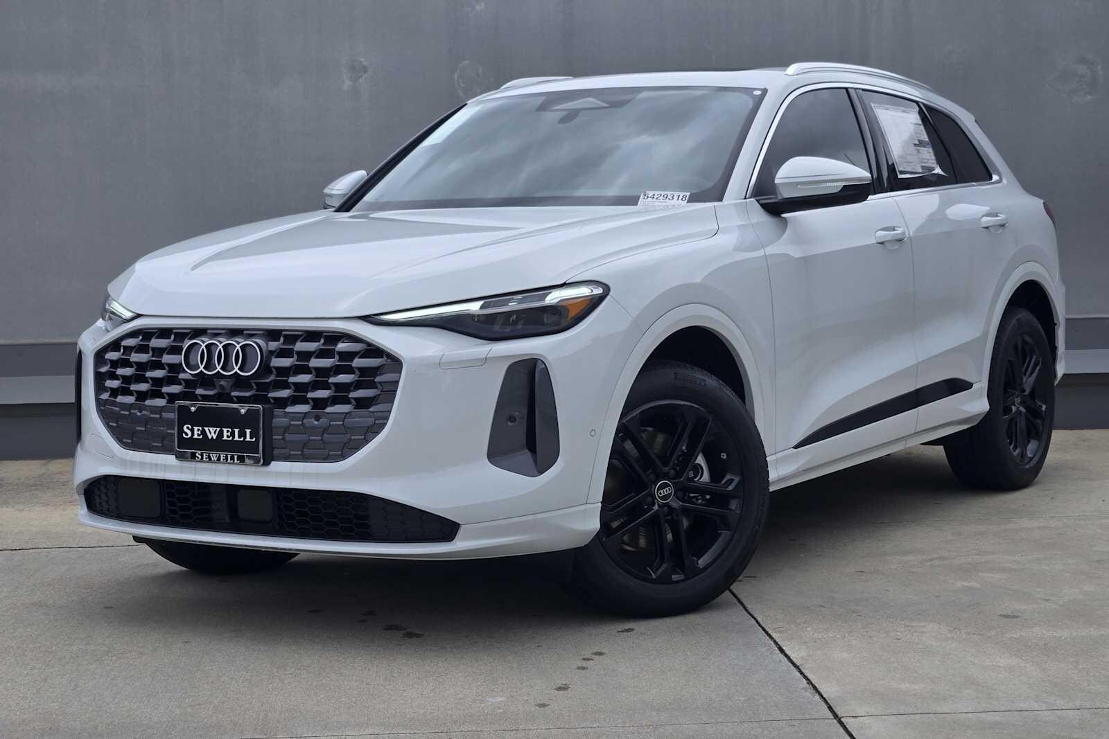 2026 Audi Q5 Premium Plus quattro's photo