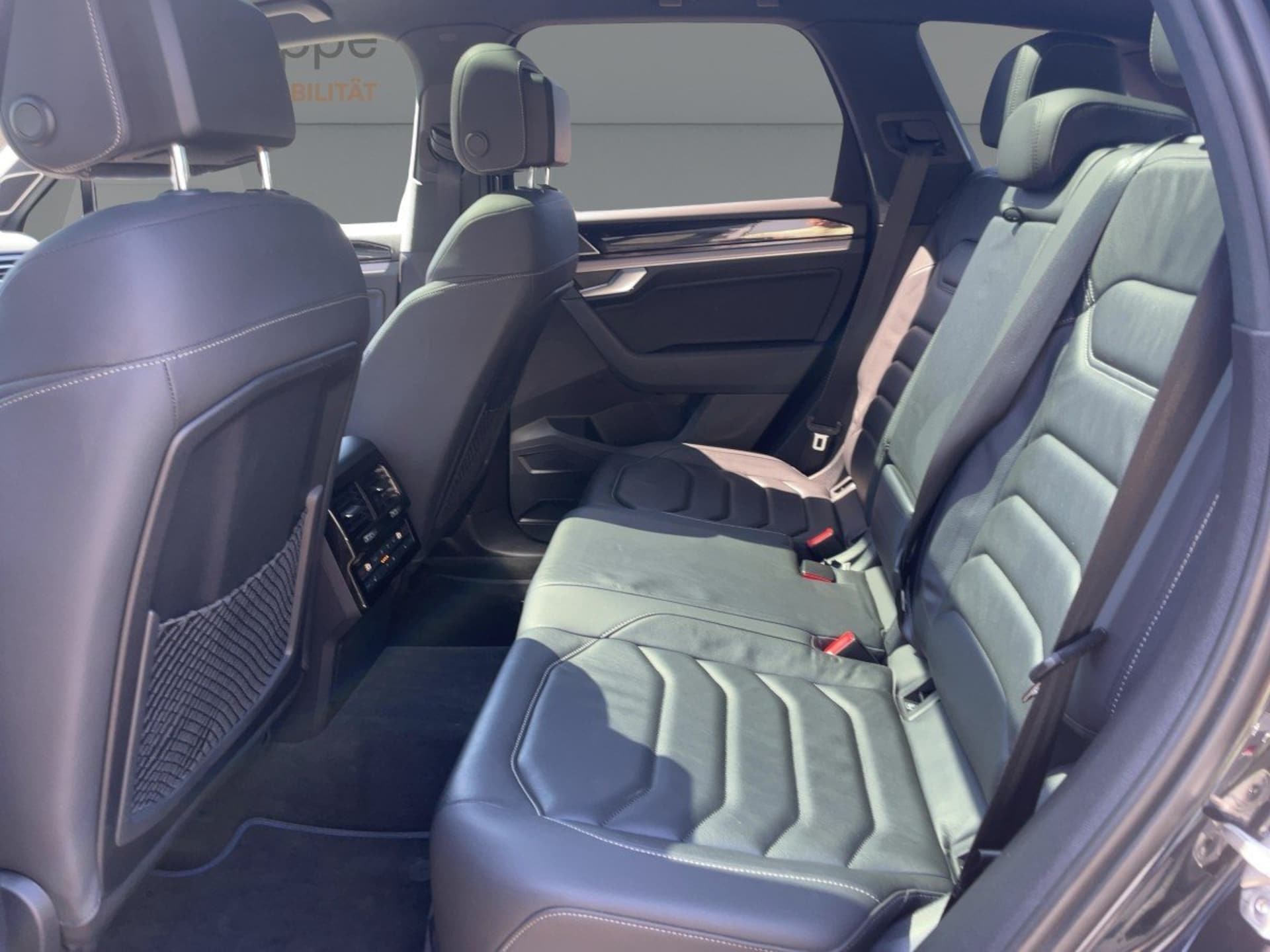 Volkswagen Touareg R