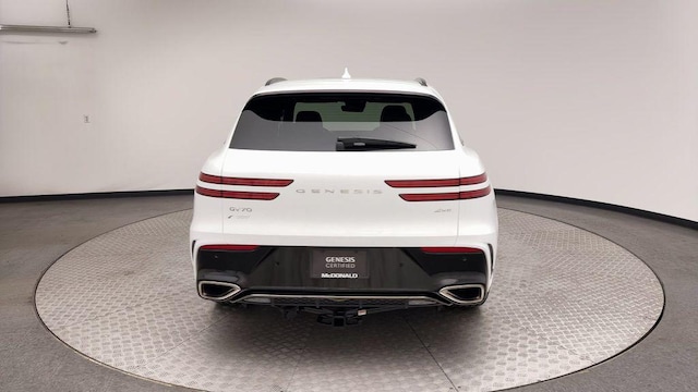 2026 Genesis GV70