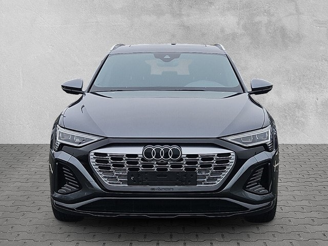 Image about Audi Q8 e-tron S line 50 e-tron quattro