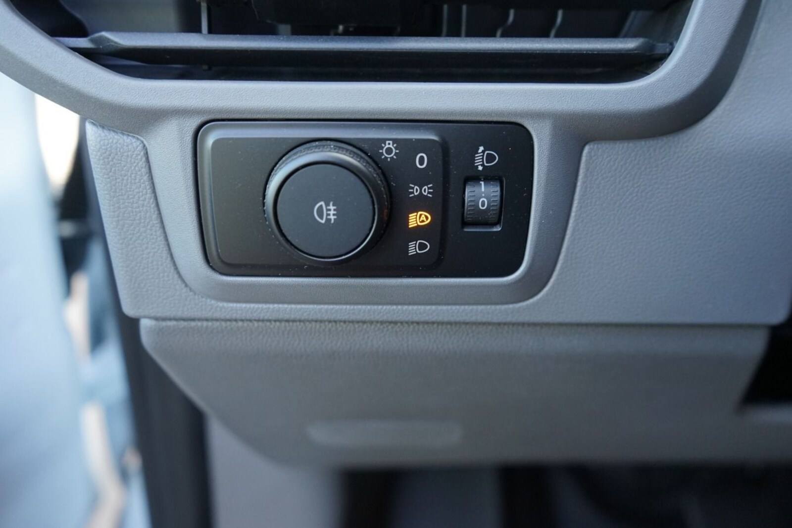 Volkswagen Transporter Kasten langer Radstand – Bild 15