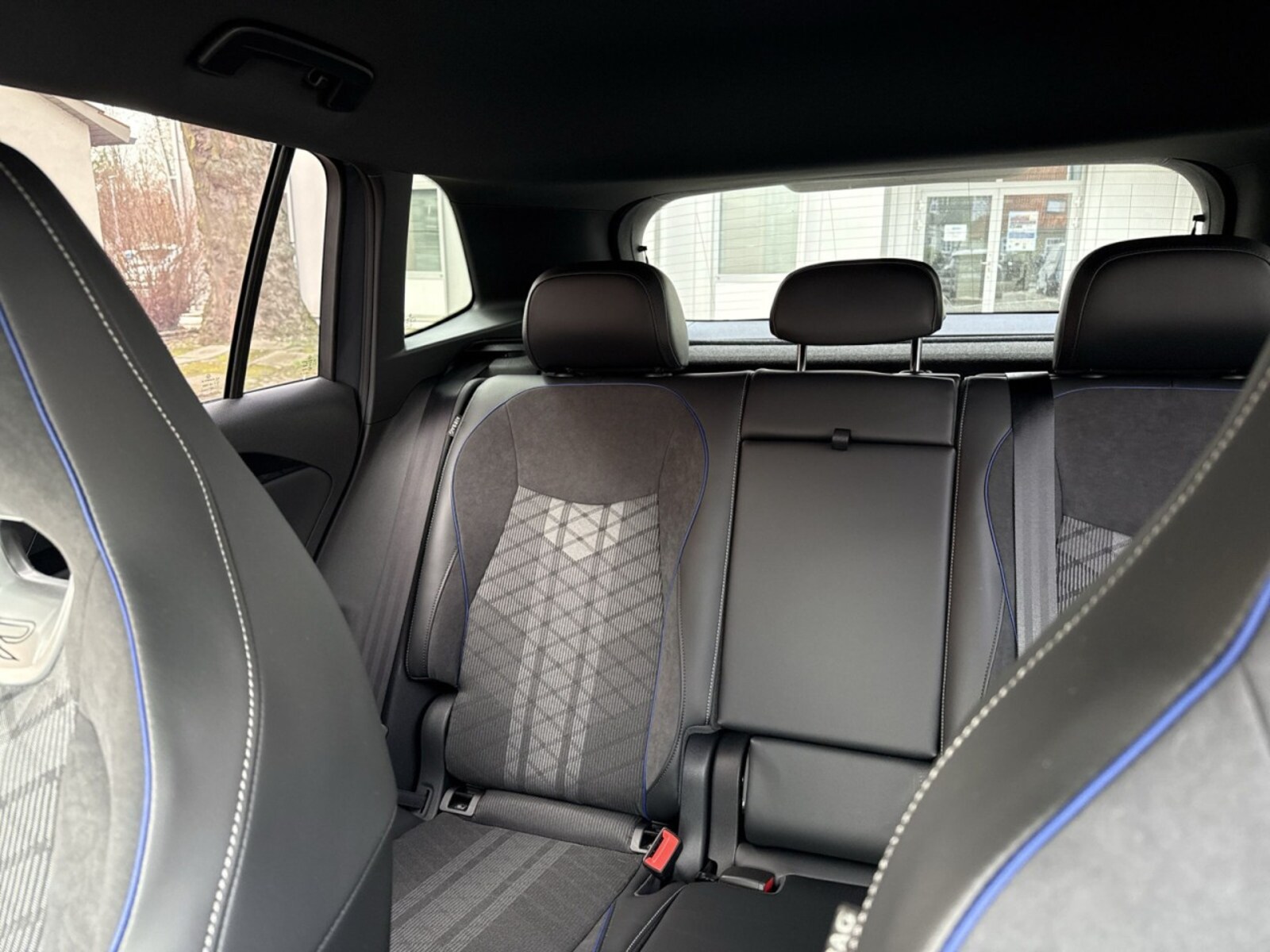 Volkswagen Tiguan – Bild 10