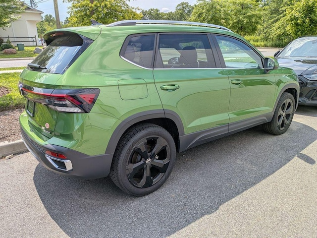 2025 Volkswagen Taos