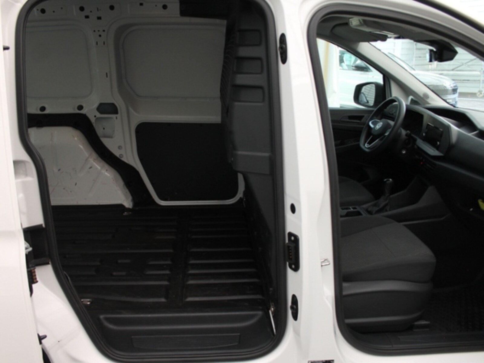 Volkswagen Caddy Cargo – Bild 13