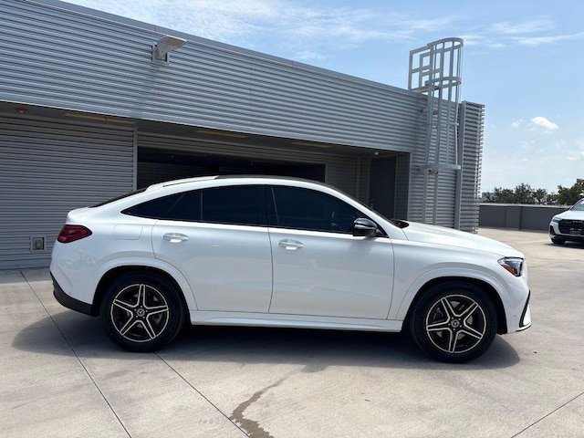 2025 Mercedes-Benz