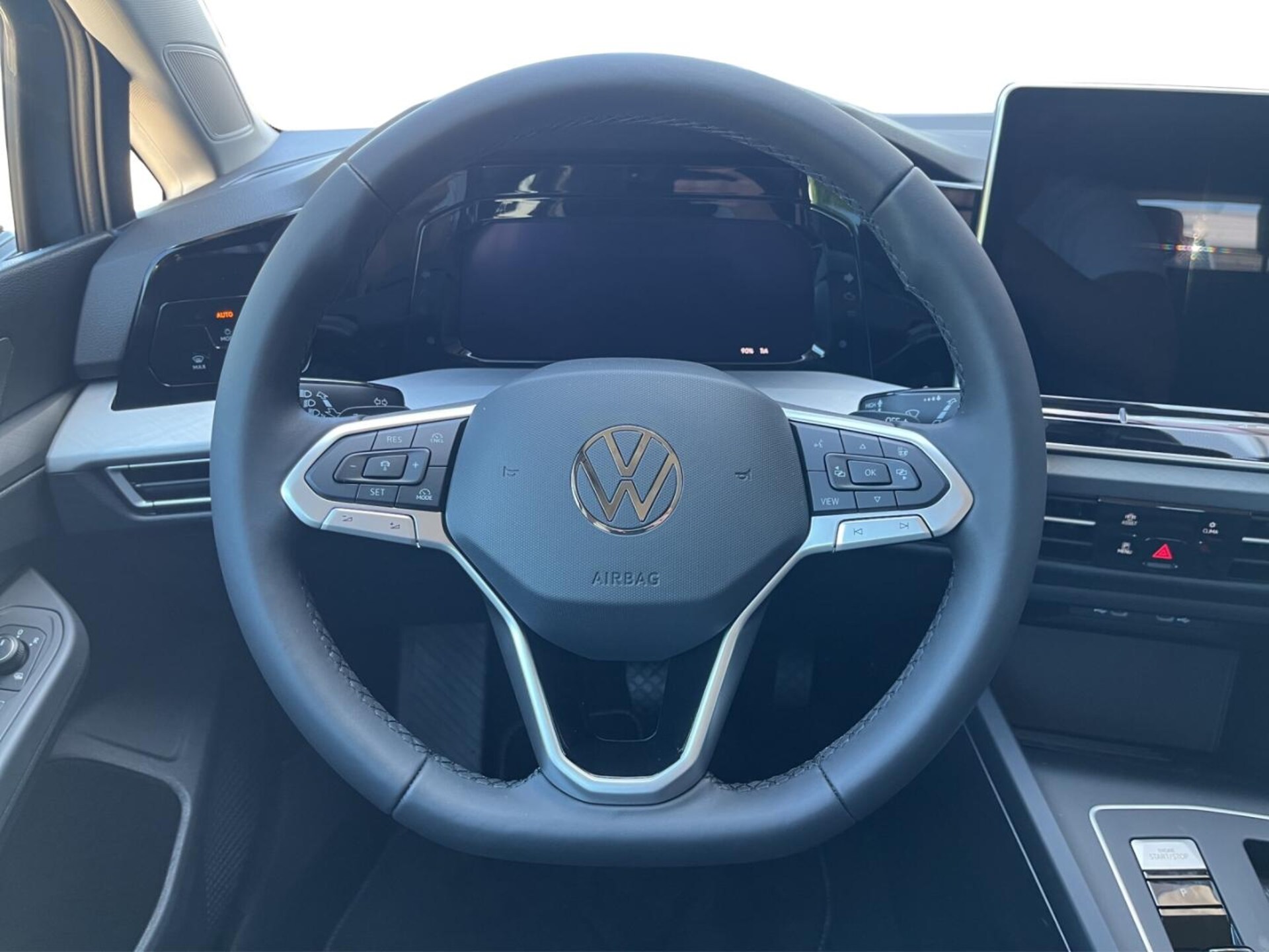 Volkswagen Golf Variant Life
