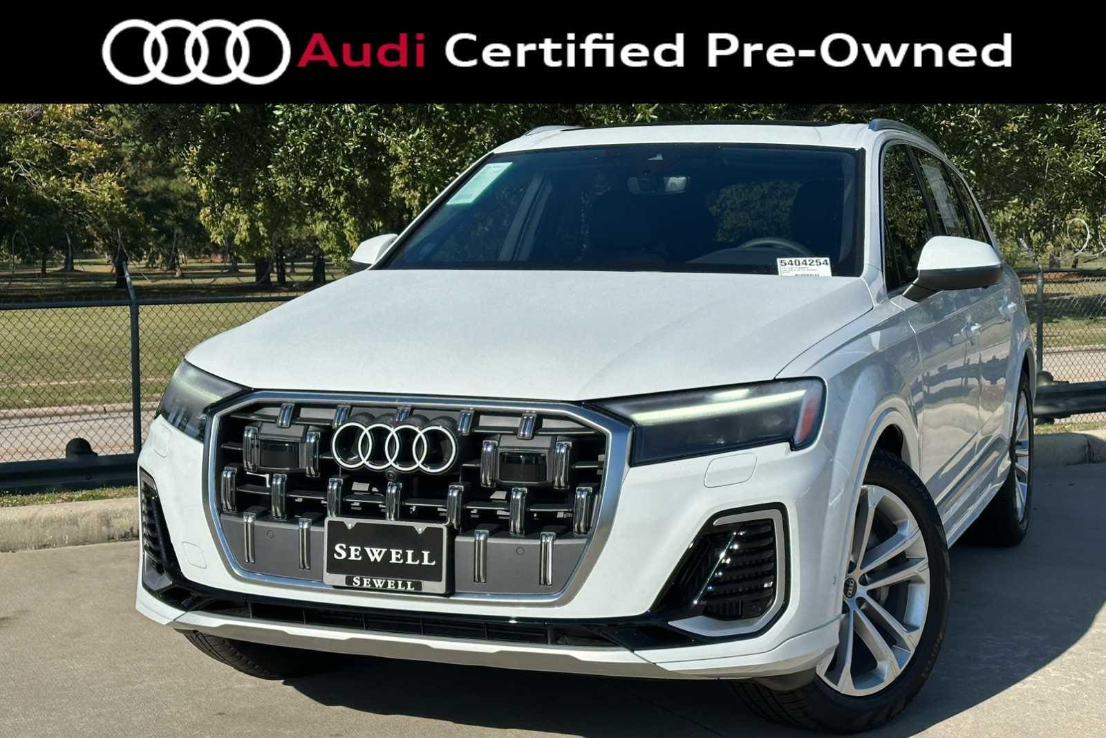 2026 Audi Q7 55 Premium Plus quattro Tiptronic's photo