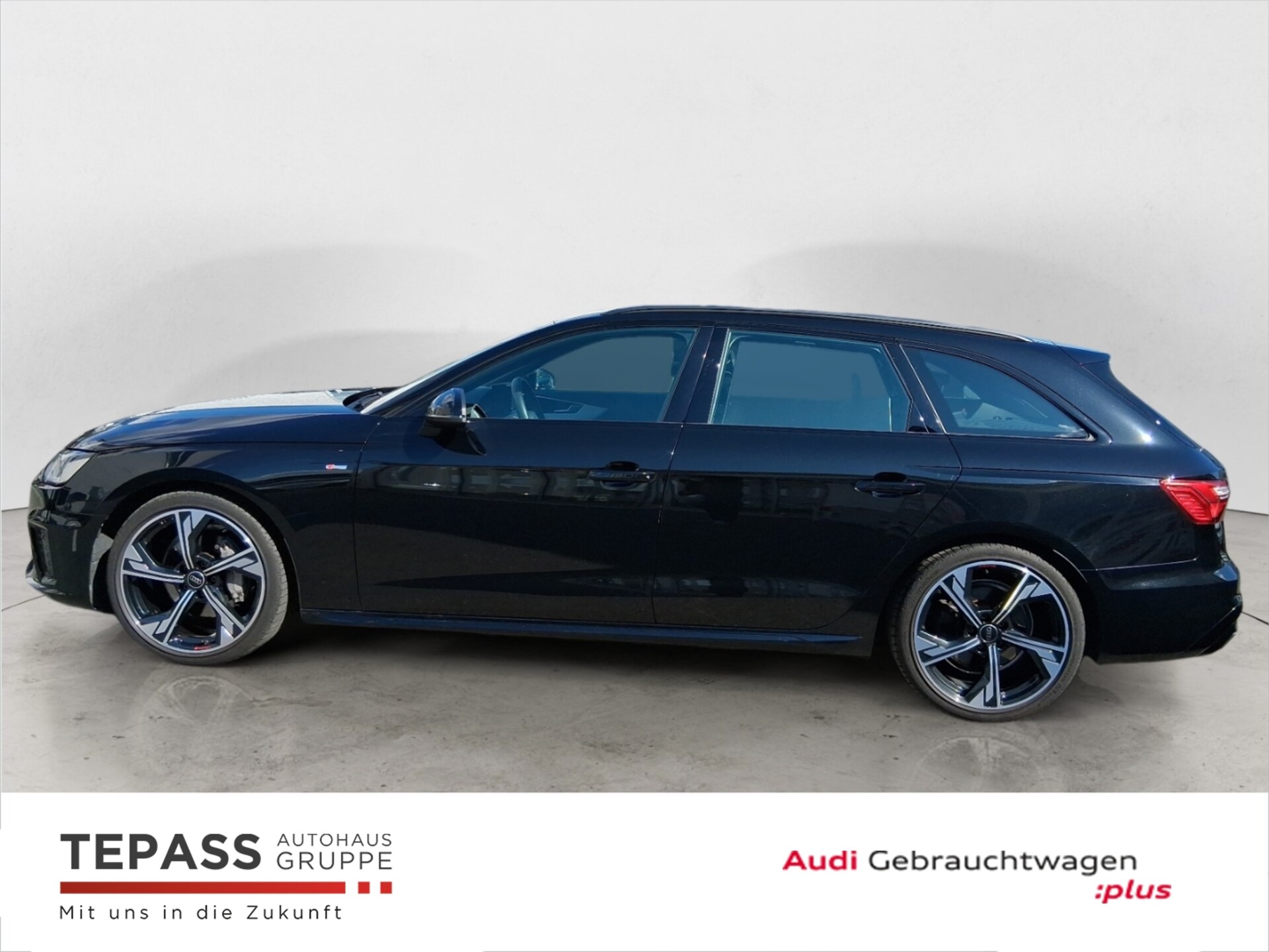 Audi A4 Avant S line