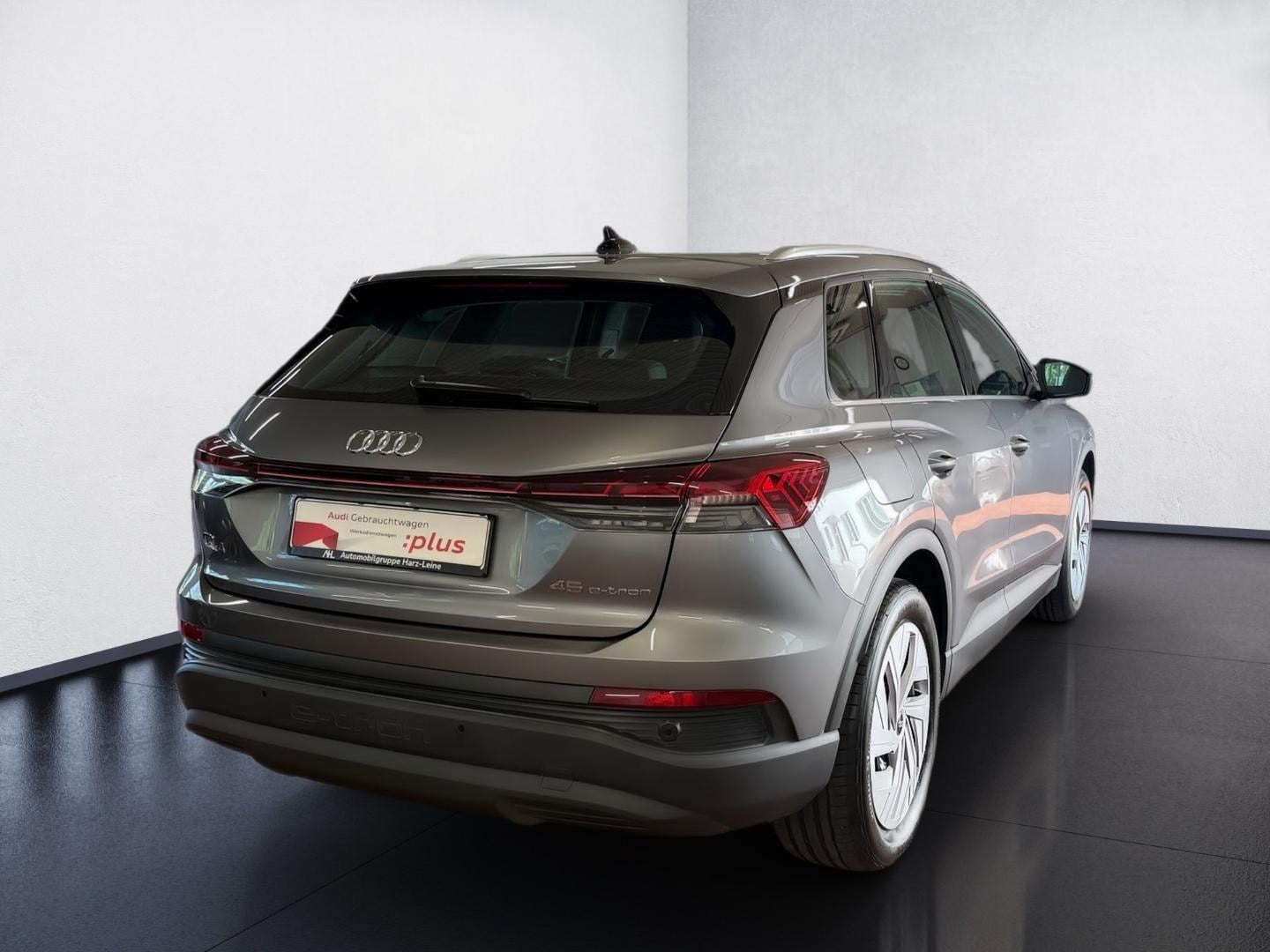Bild über Audi Q4 e-tron 45 e-tron - für weitere Informationen kontaktieren Sie den Audi Partner