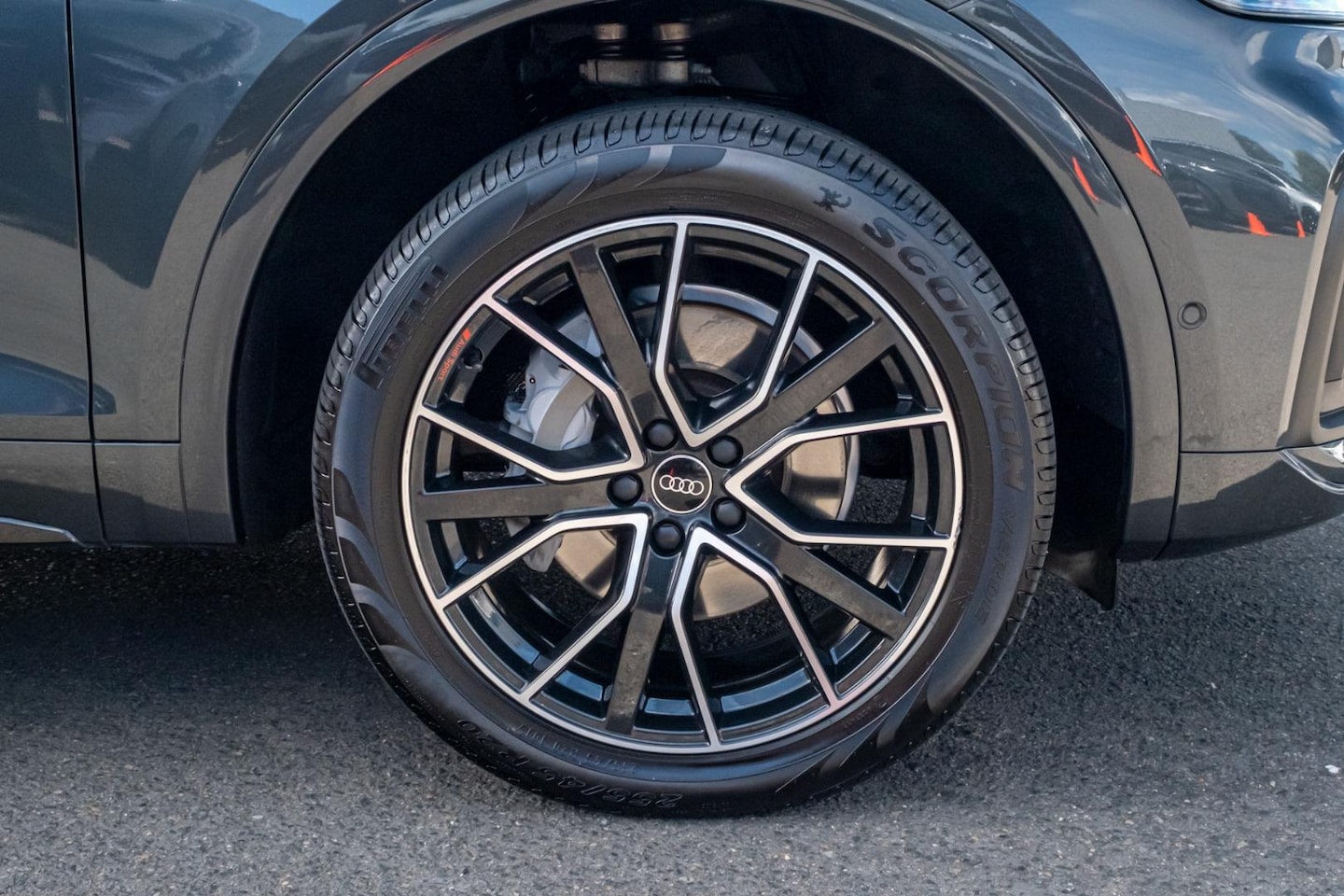Image about Audi Q5 40 TDI quattro S tronic