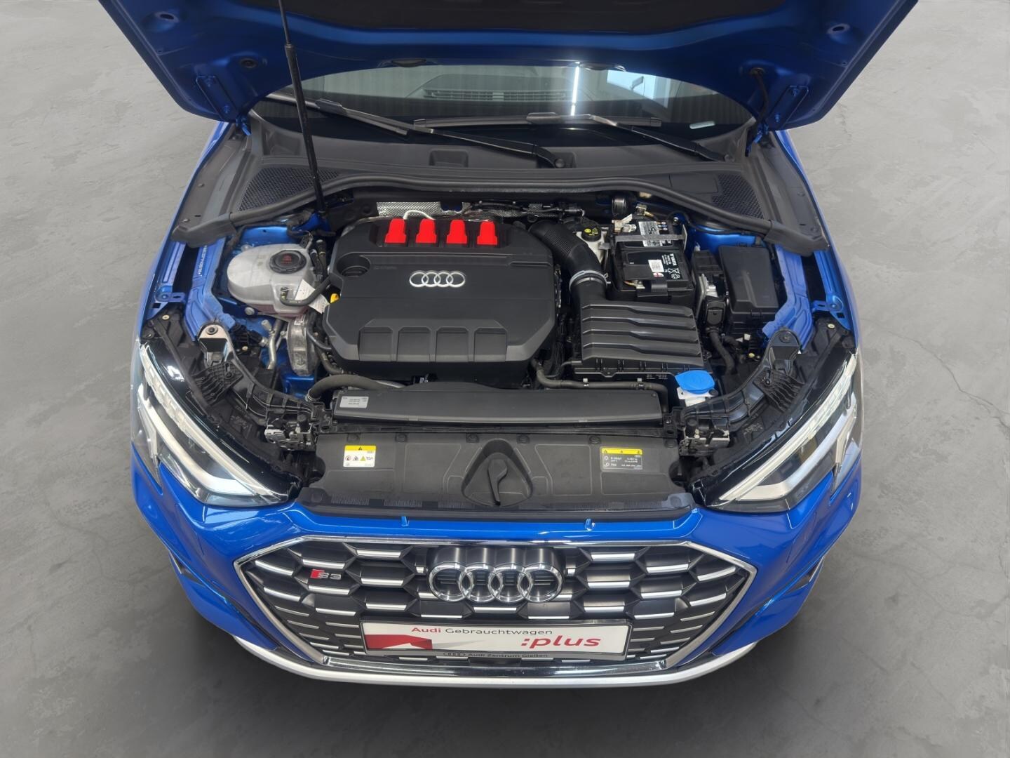 Bild über Audi S3 Limousine TFSI quattro S tronic - für weitere Informationen kontaktieren Sie den Audi Partner