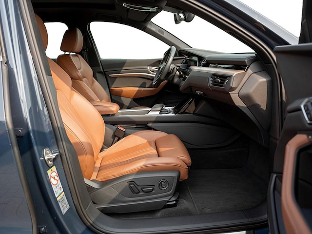 Image about Audi Q8 e-tron advanced 55 e-tron quattro