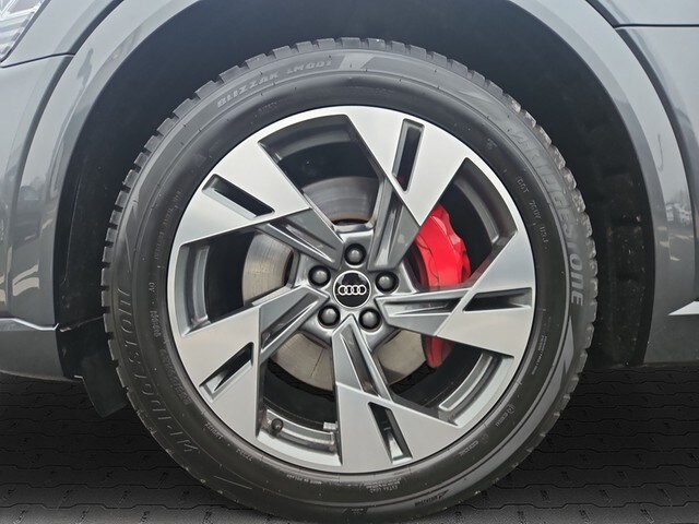 Image about Audi Q8 e-tron S line 50 e-tron quattro