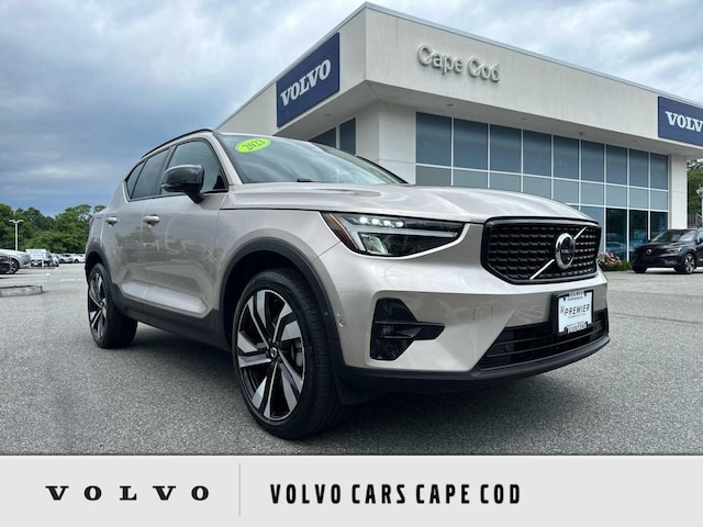 2023 Volvo XC40
