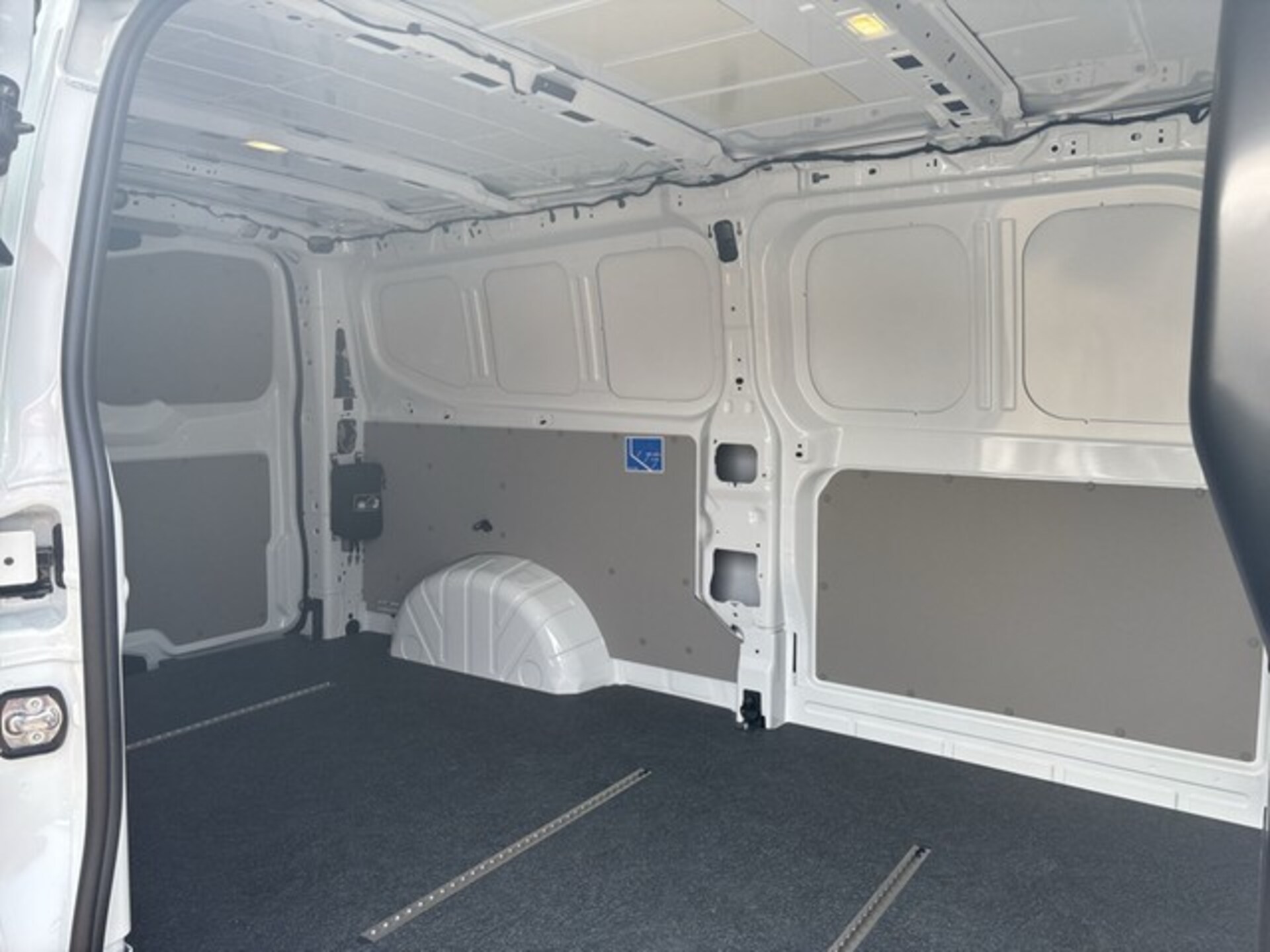 Volkswagen Transporter Kasten langer Radstand