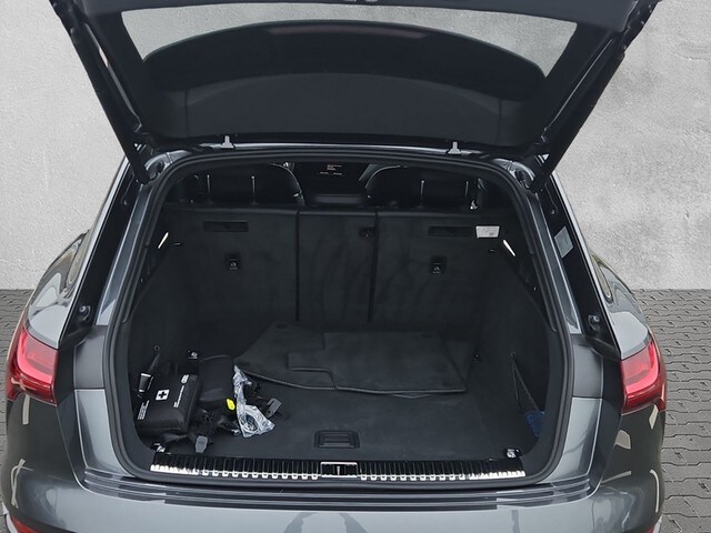 Image about Audi Q8 e-tron S line 50 e-tron quattro