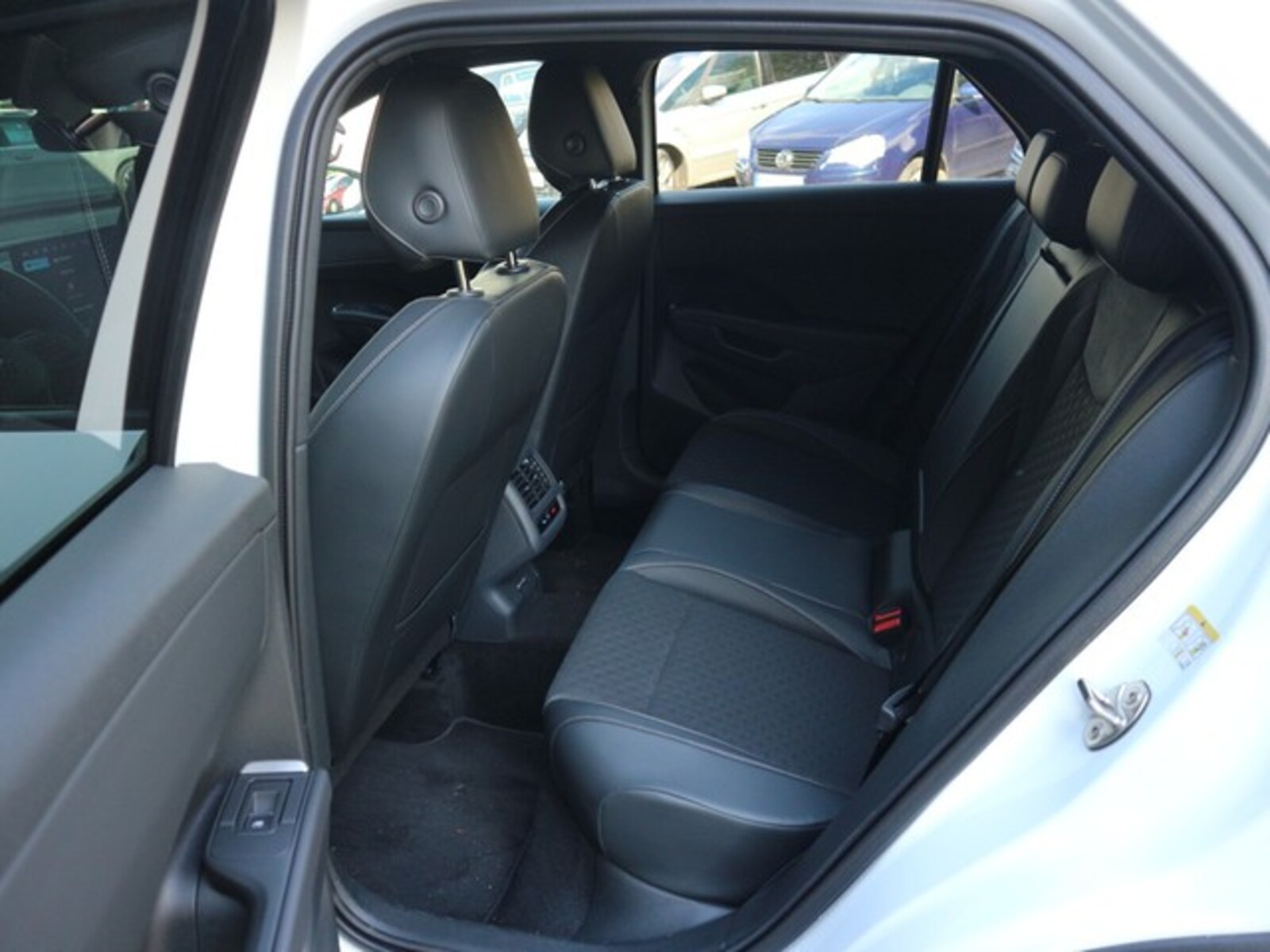 Volkswagen T-Roc – Bild 8